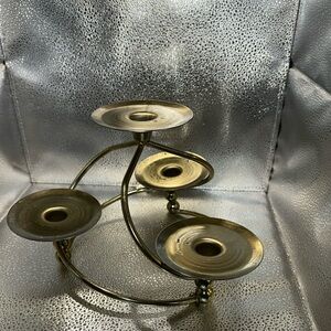 Stylish Gold Metal/brass candelabra 4 Candle stick Holder